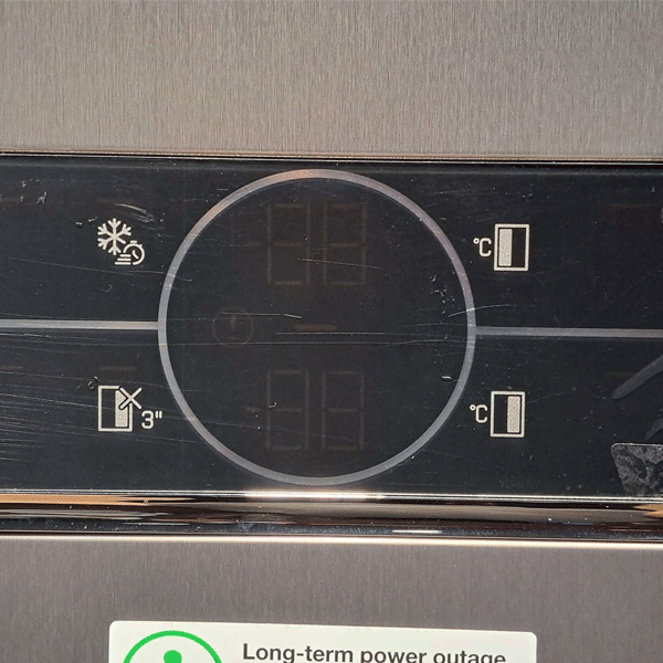 
	Réfrigérateur side-by-side Beko GN164020XP – 558 L